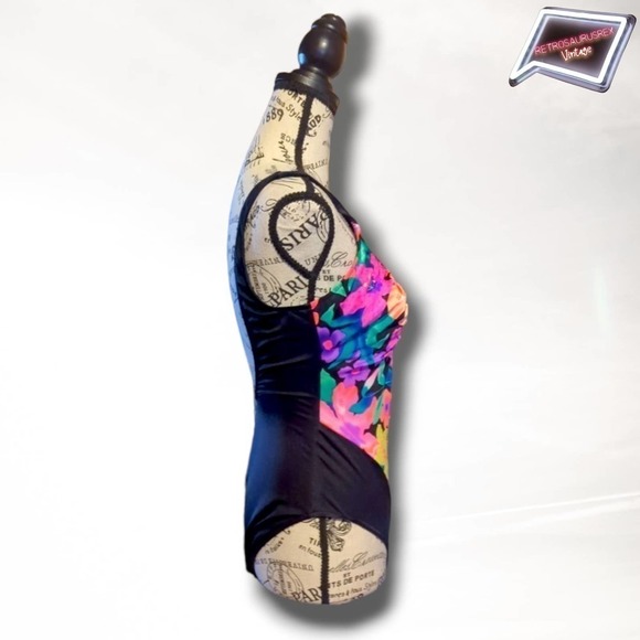 Vintage Totally 80s Neon V Neck Onepiece Bathing Suit, Size 11 - Picture 3 of 9